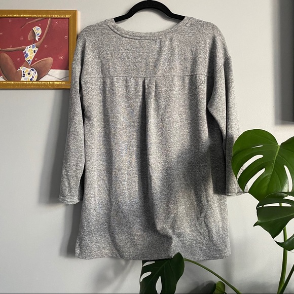 Calvin Klein Grey Top - Picture 4 of 4